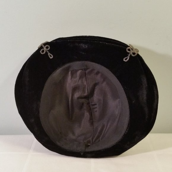 Classic Black Velvet Hat with bead accents. True Vintage 1940s GUC main image 11
